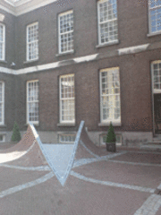 Entrance Stedelijk Museum Schiedam, crossing the square brings you to the subterranean entrance.,