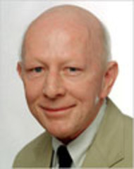 Holland Cotter,