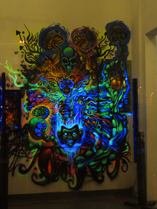 20120608063756-water_mask_chaous_black_light_king