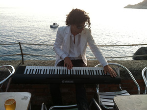 20120608155539-raf