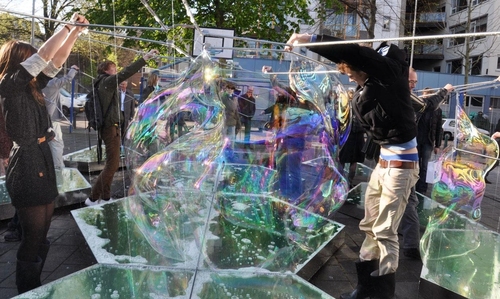 20120619125242-bubble