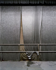 Silver Curtain,Larry Sultan