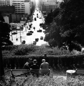20120721061940-overlookinghillst