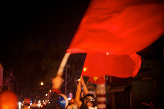 Sound and Fury (still),Dinh Q. Lê