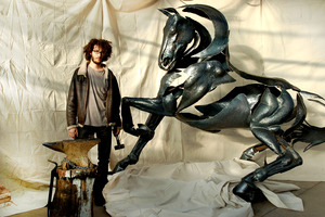 20121008213514-grand_cheval_3_adrian_landon3