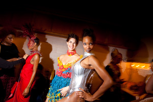 20121019033021-2010-10-22-fashion-ima-148