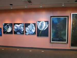 20121023140017-eissey_show_and_banana_leaf_003