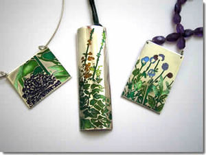 20121104174303-louise_richards_garden_jewellery