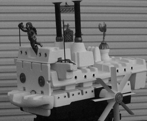20121130155632-riverboatblackwhite