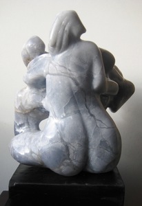 20121130203444-83_family_group