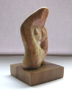 20121130204640-72_stooping_figure