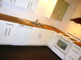 2500 sqft space now available,
