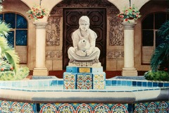 20130306233833-fountain_at_cafe_del_rey_moro_faa