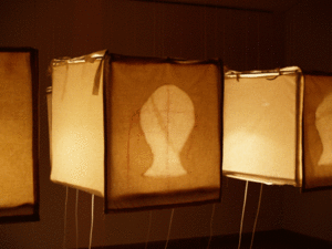 20130309105311-de_tail_vis_a__vie