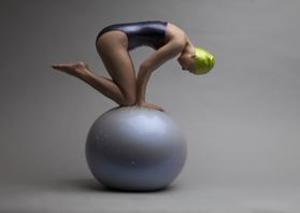 20130419173928-carole_feuerman_miniature_quan_248