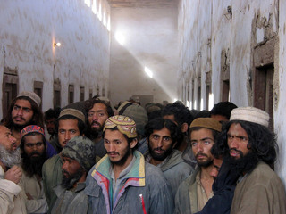 Taliban Prisoners, Afghanistan, 2001,Alan Chin