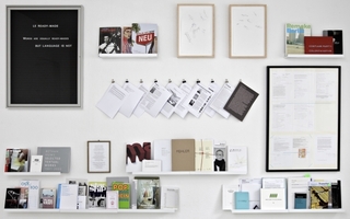 Art Word Lovers,Anonymous, Marius Babias, Martin Beck, Kathrin Becker, Thomas Demand,  Heinrich Dubel,  Knut Ebeling, Dominic Eichler, Jörg Franzbecker,  Axel Gerber,  Mark Gisbourne, ISABELLE GRAW, Thomas Groetz, Jörg Heiser,  Thea Herold,  Tom Holert,  Bethan Huws,  Stefanie Kleefeld,  April E. Lamm,  Christy Lange,  Hanne Loreck, Doreen Mende,  Karolin Meunier,  Aaron Moulton,  Henrikke Nielsen,  Susanne Pfeffer,  Petra Reichensperger,  Norbert Schwontkowski,  Ludwig Seyfarth,  Andreas Slominski,  Raimar Stange,  Marcus Steinweg, Wolf Guenter Thiel,  Mirjam Thomann,  Vera Tollmann,  Vlado Velkov,  Axel Wieder, Thomas Winkler,  Thomas Wulffen,  Lena Ziese, Thomas Scheibitz